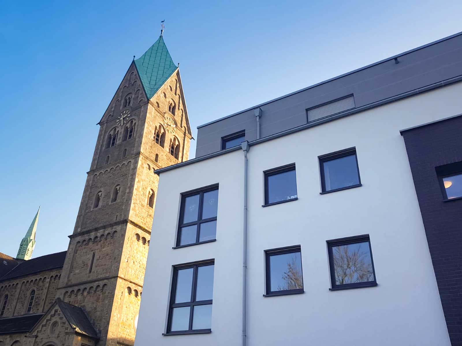 Essen Burgaltendorf Kirche und Wohnimmobilien
