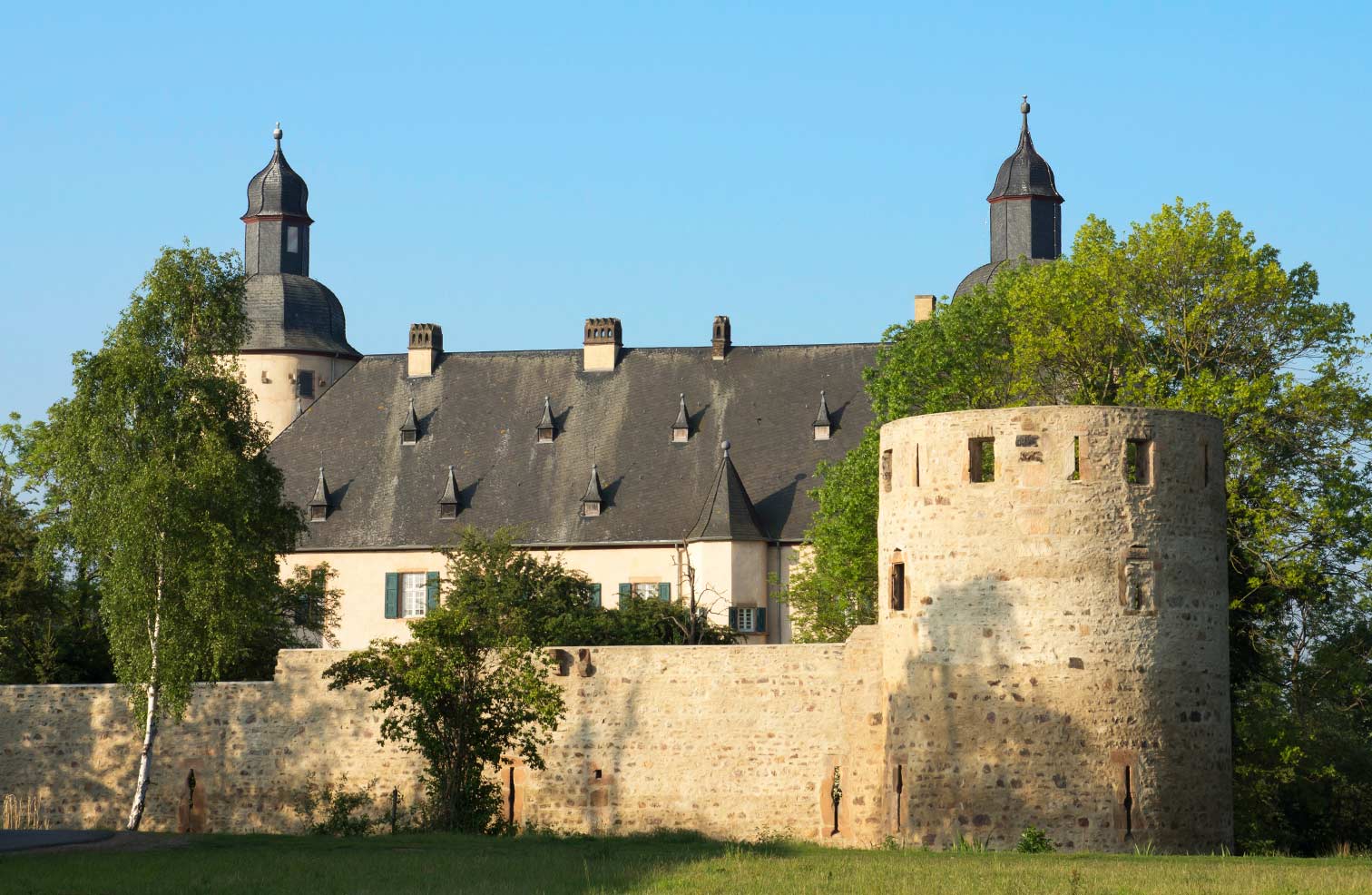 Burg-Veynau