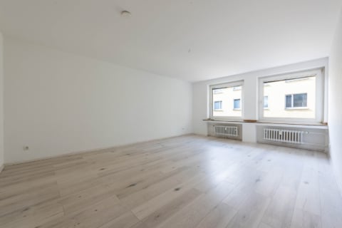 Stilvolle 3-Zimmer-Wohnung mit Balkon zum ruhigen Innenhof, 45128 Essen / Südviertel, Etagenwohnung