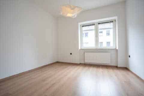 Gut gelaunt mittendrin, 44789 Bochum / Ehrenfeld, Etagenwohnung