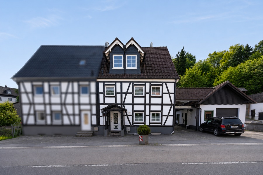 Straßenansicht