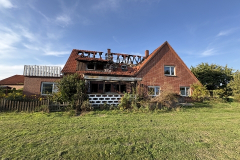 Neuanfang in Brockum - Platz für Ihre Wohnideen, 49448 Brockum, Bauernhaus