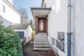Seitlicher Hauseingang