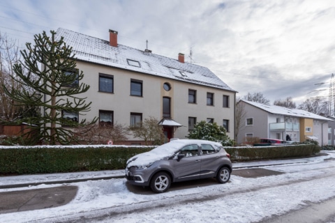 Viel Potenzial im Grünen – Sanie­rungs­be­dürftige Eigen­tums­wohnung in Essen-Frillendorf, 45139 Essen / Frillendorf, Etagenwohnung