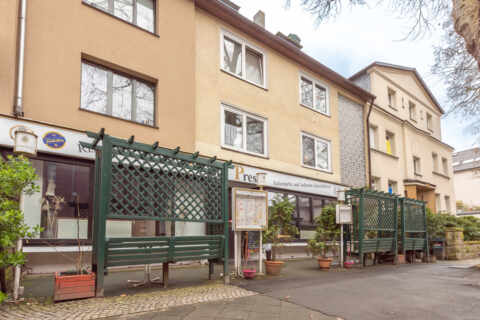 Inves­toren aufge­passt! - Wohn- und Geschäftshaus in top Lage sucht neuen Besitzer!, 44789 Bochum / Ehrenfeld, Wohn- und Geschäftshaus