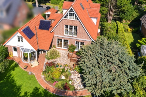 Landhausstil mit feiner Handschrift, 25469 Halstenbek, Einfamilienhaus