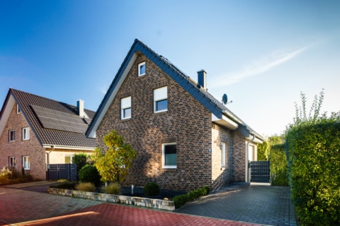 Modernes Einfa­mi­li­enhaus in Mettingen zur Miete!, 49497 Mettingen, Einfamilienhaus