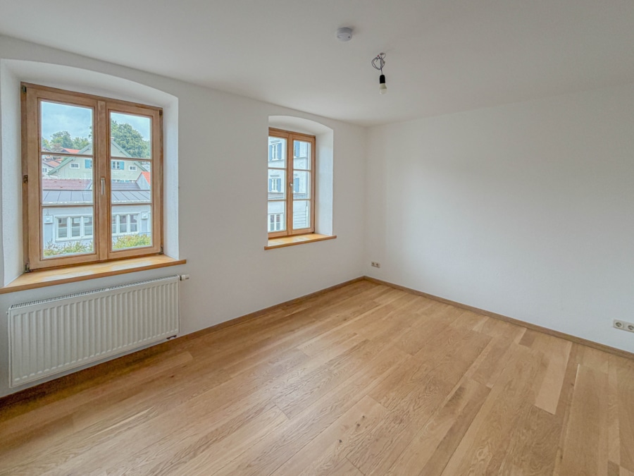 Zimmer 3 - Charmantes, denkmalgeschütztes MFH in Bad Tölz – saniert, vermietet & mit Zukunftspotenzial