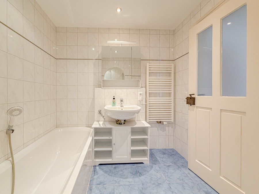 Bad - Charmantes, denkmalgeschütztes MFH in Bad Tölz – saniert, vermietet & mit Zukunftspotenzial