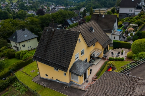 Zwei Häuser, ein Preis, 51645 Gummersbach, Zweifamilienhaus