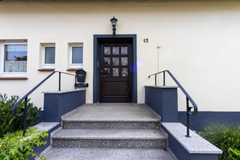 Famili­en­freund­liches Einfa­mi­li­enhaus , Zweifa­mi­li­enhaus in Kirchlengern, 32278 Kirchlengern, Einfamilienhaus