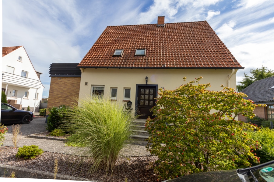 Bild - Familienfreundliches Einfamilienhaus , Zweifamilienhaus in Kirchlengern