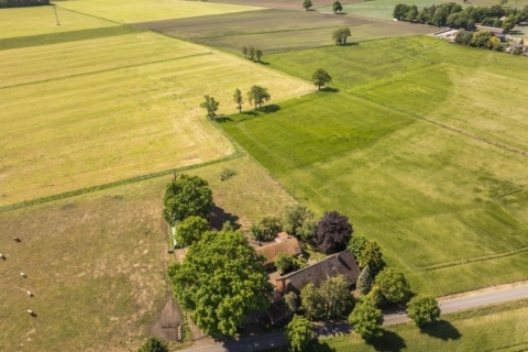 Resthof mit großem Grund­stück in idylli­scher Alleinlage – Zwei Wohnein­heiten & viele Möglichkeiten, 49448 Marl, Resthof
