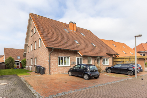 Wohnen auf zwei Ebenen: Charmante Eigen­tums­wohnung mit Balkon und guter Vermietbarkeit!, 49477 Ibbenbüren, Etagenwohnung