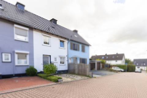 Klein, fein und viel Platz im Grünen – Reihenmittelhaus mit großem Garten!, 49477 Ibbenbüren, Reihenmittelhaus