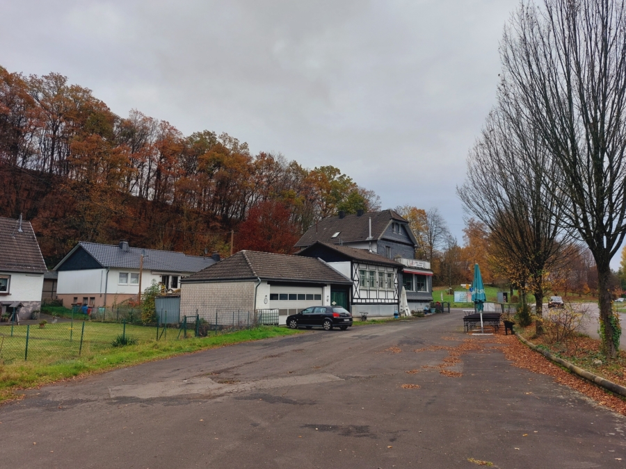 Parkmöglichkeit - Charmantes Gastronomieensemble mit Traumwohnung – perfektes Zusammenspiel aus Leben und Beruf!