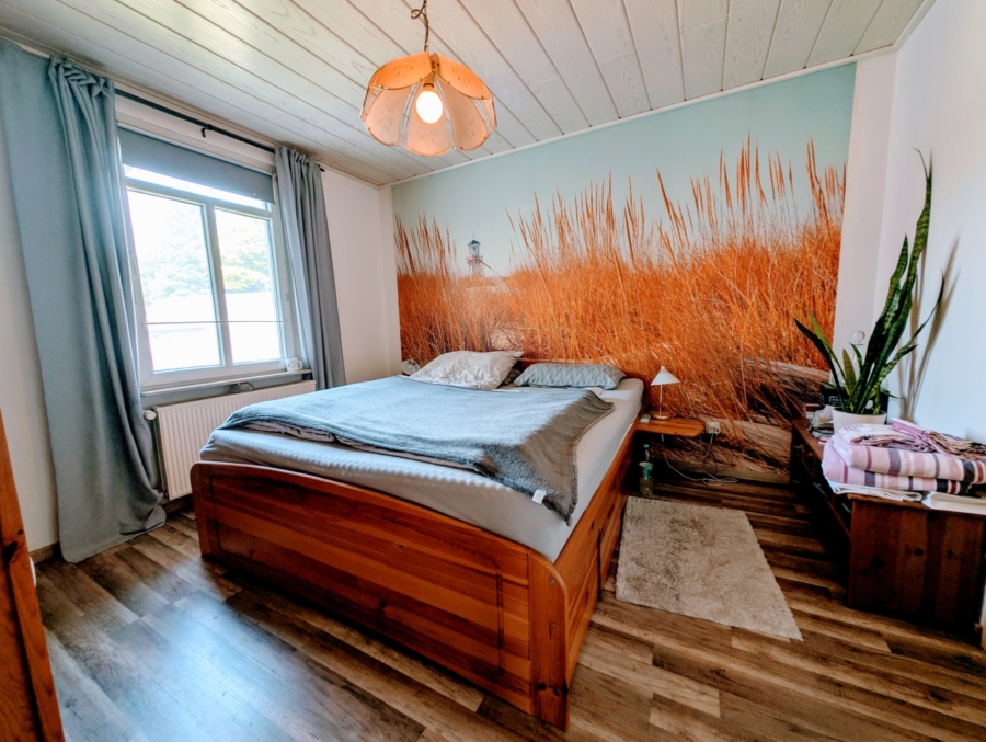 Schlafzimmer - Charmantes Gastronomieensemble mit Traumwohnung – perfektes Zusammenspiel aus Leben und Beruf!