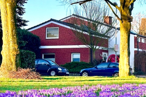 CHARMANTE ERDGESCHOSSWOHNUNG IN BEGEHRTER LAGE MIT TERRASSE UND GARTENMITBENUTZUNG, 48282 Emsdetten, Erdgeschosswohnung