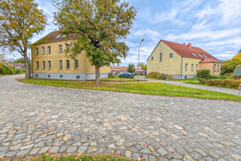 Gepflegtes Wohnensemble mit attrak­tiver Rendite – nur im Paket, 14669 Ketzin, Mehrfamilienhaus
