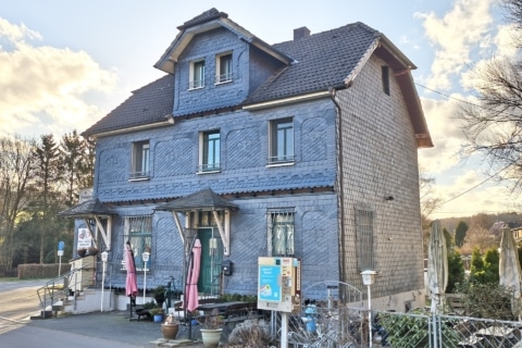 Gastro­nomie & Wohnen - mache es zu deinem Projekt, 51588 Nümbrecht, Haus
