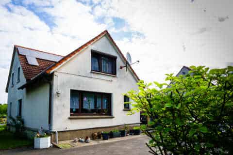 Handwerker aufge­passt! Einfa­mi­li­enhaus mit viel Potential!, 49504 Lotte, Einfamilienhaus