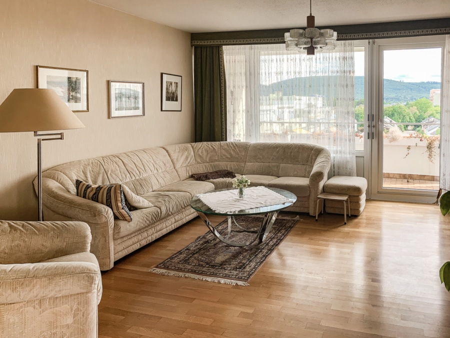 Wohn-/Esszimmer (I) - Großzügiges Wohnen über den Dächern Ettlingens