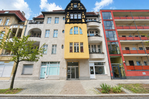 Altbaucharme trifft Balkon: Wohnjuwel nahe S-Bahnhof Spandau, 13585 Berlin, Etagenwohnung