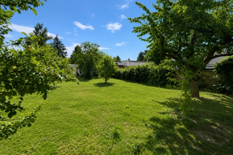 Baugrund­stück in Berlin-Karow, 13125 Berlin, Wohngrundstück