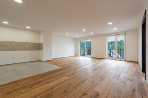 Kernsa­nierte 4-Zimmer-Wohnung mit Balkon & Grünblick in Essen-Werden, 45239 Essen / Werden, Etagenwohnung