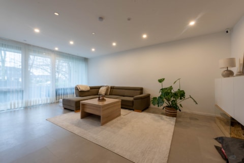 Stilvolle Wohnung mit Südbalkon und durch­dachtem Grundriss, 45279 Essen / Horst, Etagenwohnung