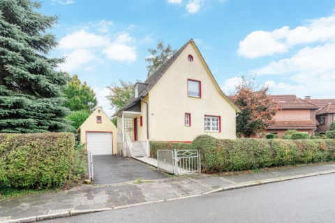 Großes Grund­stück – große Ideen!, 44797 Bochum / Stiepel, Einfamilienhaus