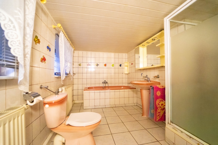 Badezimmer - Ein Zuhause mit Herz und Perspektive