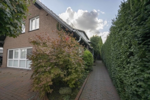 Großes Ein-/Zwei­fa­mi­li­enhaus in Lohne – flexibel nutzbar mit viel Wohnfläche, 49393 Lohne, Einfamilienhaus
