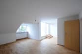 Wohnzimmer mit Ausgang zur Loggia