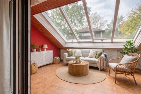 4-Zimmer-Dachge­schoss­wohnung in ruhiger Lage nahe Spandauer Forst, 13587 Berlin / Hakenfelde, Etagenwohnung