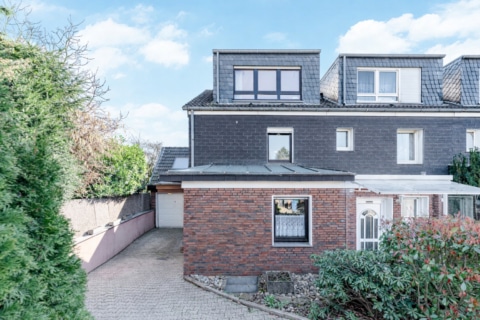 Zuhause mit Gartenliebe, 45259 Essen / Heisingen, Reihenendhaus