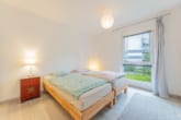 Schlafzimmer mit Blick ins Grüne