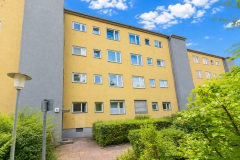 Stadtleben trifft grünes Wohngefühl mit Balkon, 13627 Berlin, Etagenwohnung