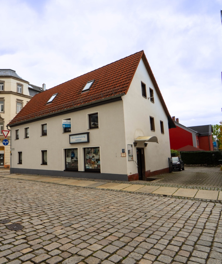 Straßenansicht - Grünes Refugium mitten in der Stadt