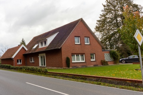 „Grünes Paradies: Famili­enhaus mit endlosem Garten”, 49497 Mettingen, Einfamilienhaus