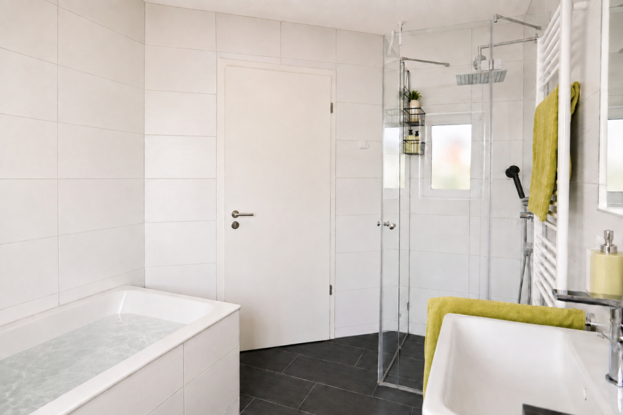 Badezimmer KI-optimierte Darstellung