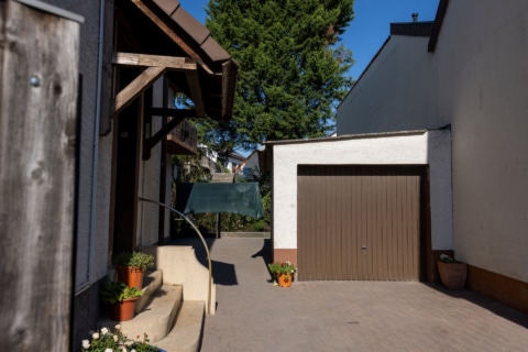 Hofidylle voller Möglichkeit, 67227 Frankenthal (Pfalz) / Eppstein, Zweifamilienhaus