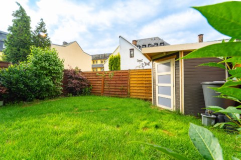 Seltenes Stadtgrundstück trifft stilvolles Wohnen über den Dächern der Stadt, 09337 Hohenstein-Ernstthal, Einfamilienhaus