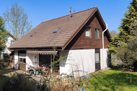 Eigenheim mit Gestaltungsspielraum, 51597 Morsbach, Einfamilienhaus