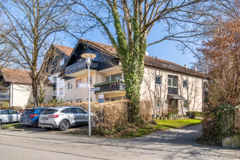 3-Zimmer-Wohnung mit Balkon in Isarnähe – ideal zum Renovieren, 85737 Ismaning, Etagenwohnung