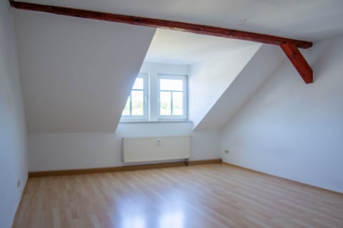 Charmante 3 Zimmer Dachgeschosswohnung, 09322 Penig, Dachgeschosswohnung