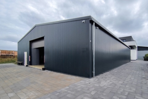Großzügige Lager­halle, 35423 Lich, Halle