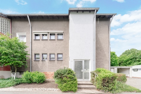 Großes Haus - große Chancen! Handwer­ker­traum in Gerschede, 45357 Essen / Gerschede, Zweifamilienhaus
