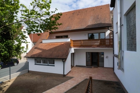Gehobenes Wohnen mit viel Platz - Ihr Einfa­mi­li­enhaus in Weiherhof, 90513 Zirndorf, Einfamilienhaus