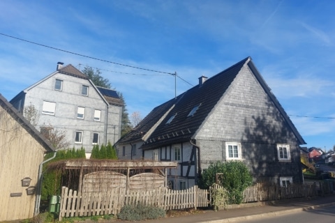 Charmantes Fachwerkhaus in begehrter Lage, 51643 Gummersbach, Einfamilienhaus
